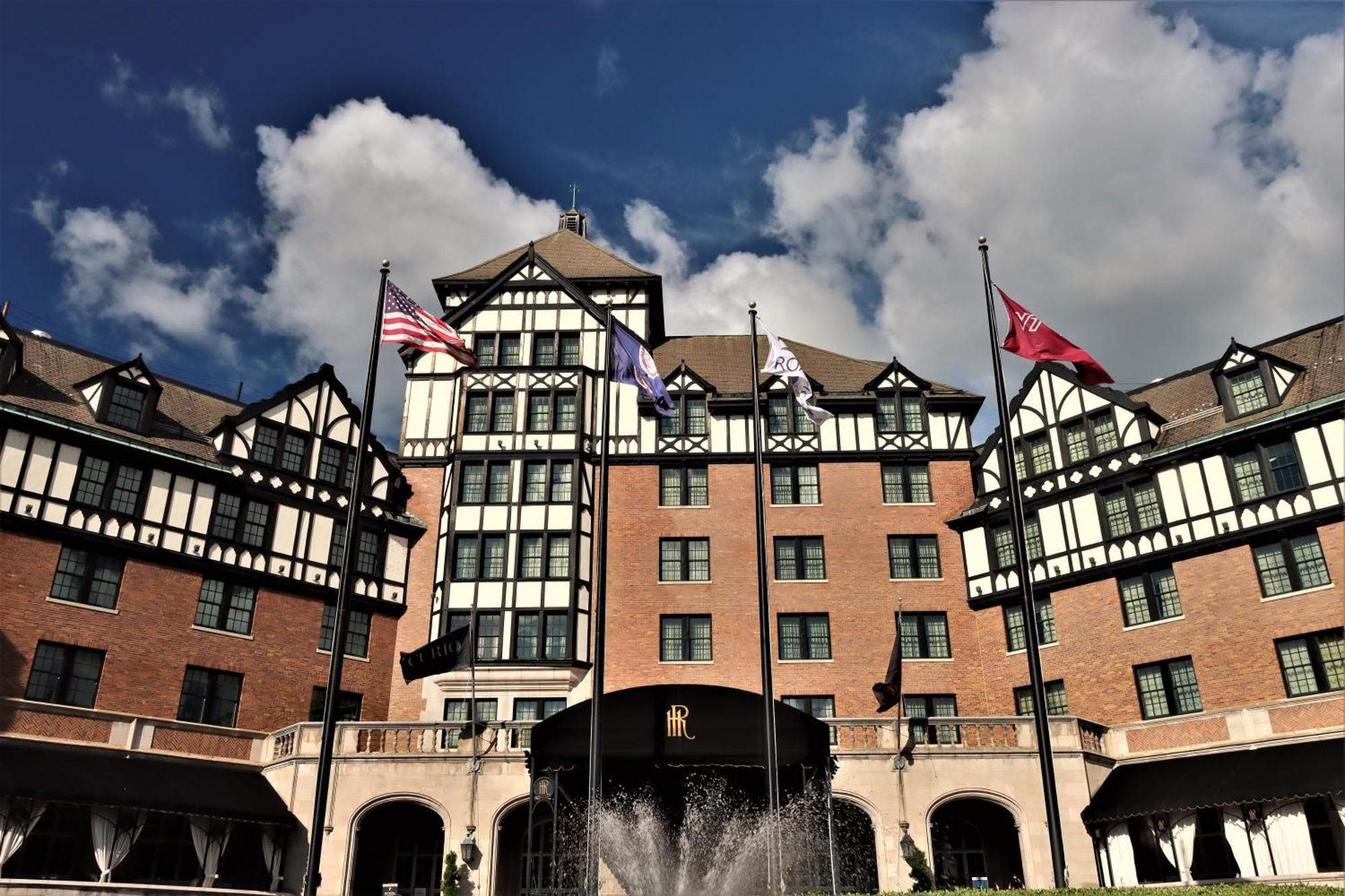 Hotel Roanoke & Conference Center, Curio Collection By Hilton Exterior photo