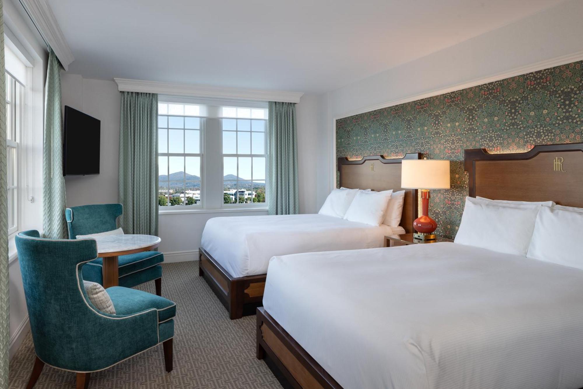 Hotel Roanoke & Conference Center, Curio Collection By Hilton Exterior photo